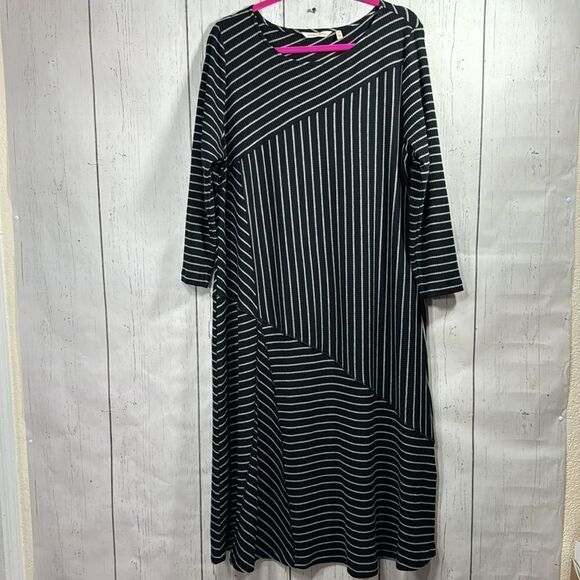 Soft Surroundings Black White Striped Asymmetrical Swing Maxi Dress XL Comfy - Picture 6 of 16